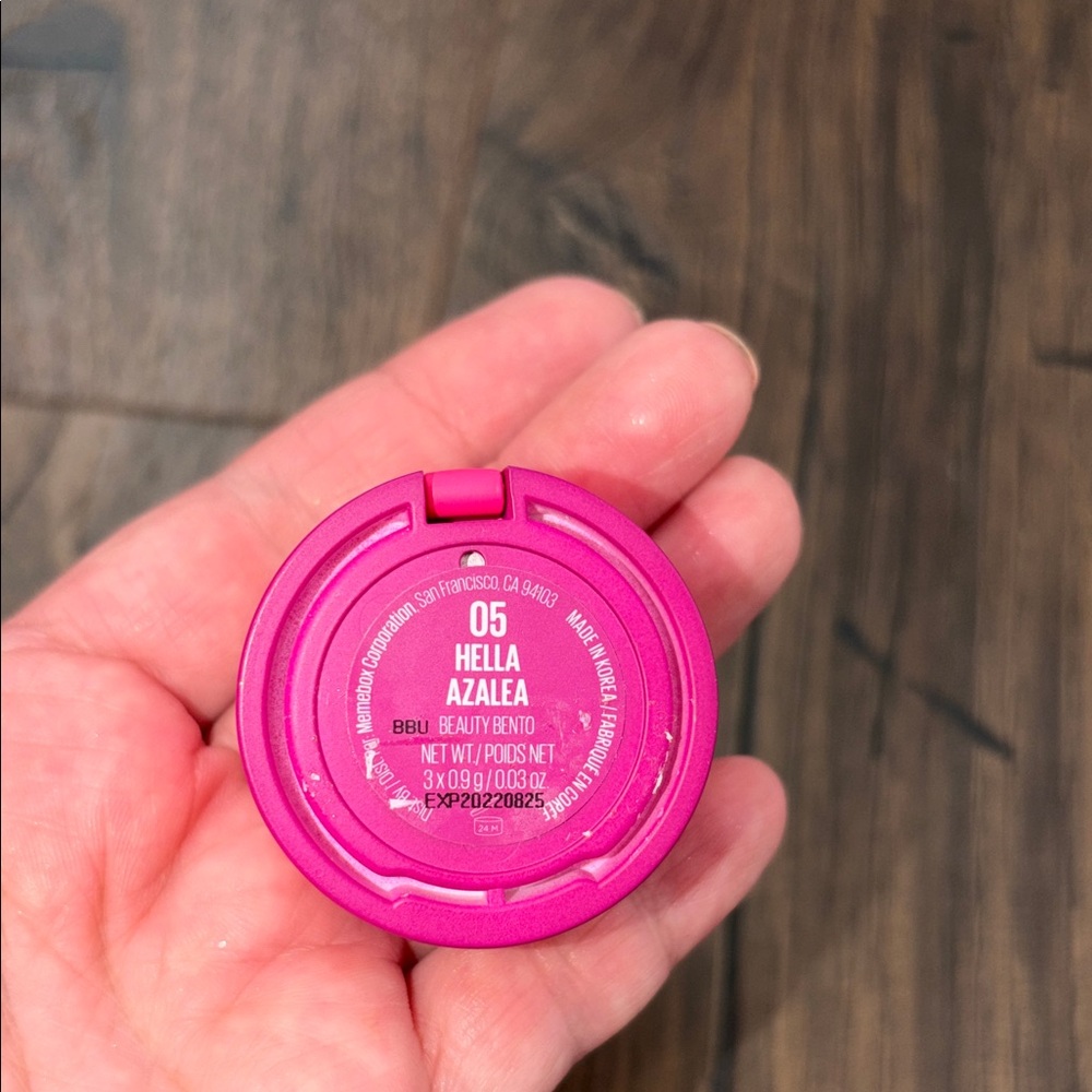 KAJA Beauty Bento Shimmer Eyeshadow Trio - Vibrant Pink Collection - Picture 6 of 6